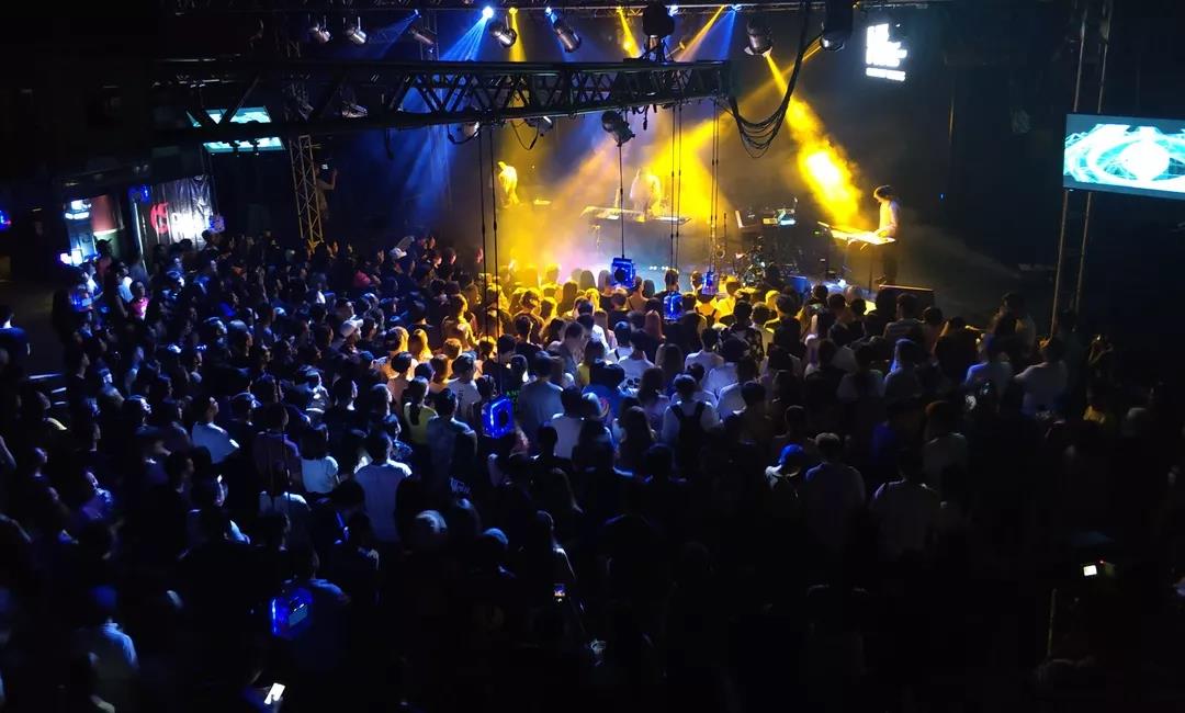 年輕就要Fun!正泰居家在這個(gè)夏天酷炫開Show 年輕就要Fun!正泰居家在這個(gè)夏天酷炫開Show