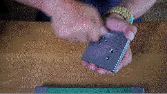 新品評(píng)測(cè):正泰居家2HD系列玻璃大面板開(kāi)關(guān)為何如此出眾 新品評(píng)測(cè):正泰居家2HD系列玻璃大面板開(kāi)關(guān)為何如此出眾