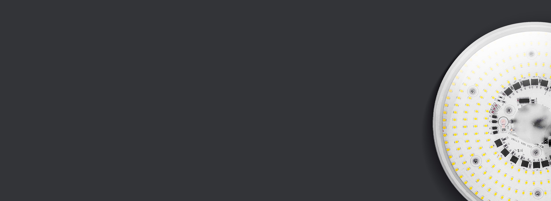  更高的光照效能
 升級2835燈珠，光...