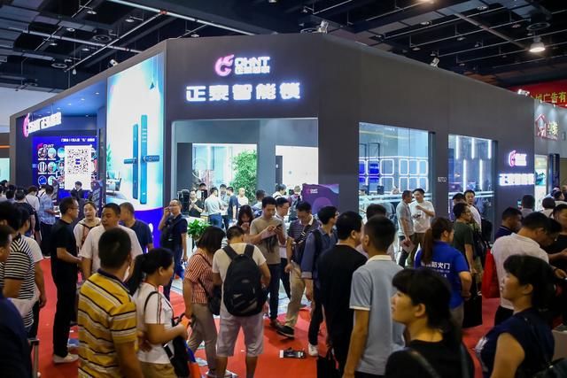 正泰智能鎖登陸永康門(mén)博會(huì),助力經(jīng)銷(xiāo)商從零成長(zhǎng) 正泰智能鎖登陸永康門(mén)博會(huì),助力經(jīng)銷(xiāo)商從零成長(zhǎng)