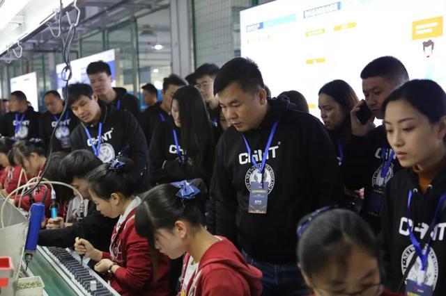 正泰優(yōu)秀經(jīng)銷商品牌贏領(lǐng)榮耀之旅圓滿落幕 正泰優(yōu)秀經(jīng)銷商品牌贏領(lǐng)榮耀之旅圓滿落幕