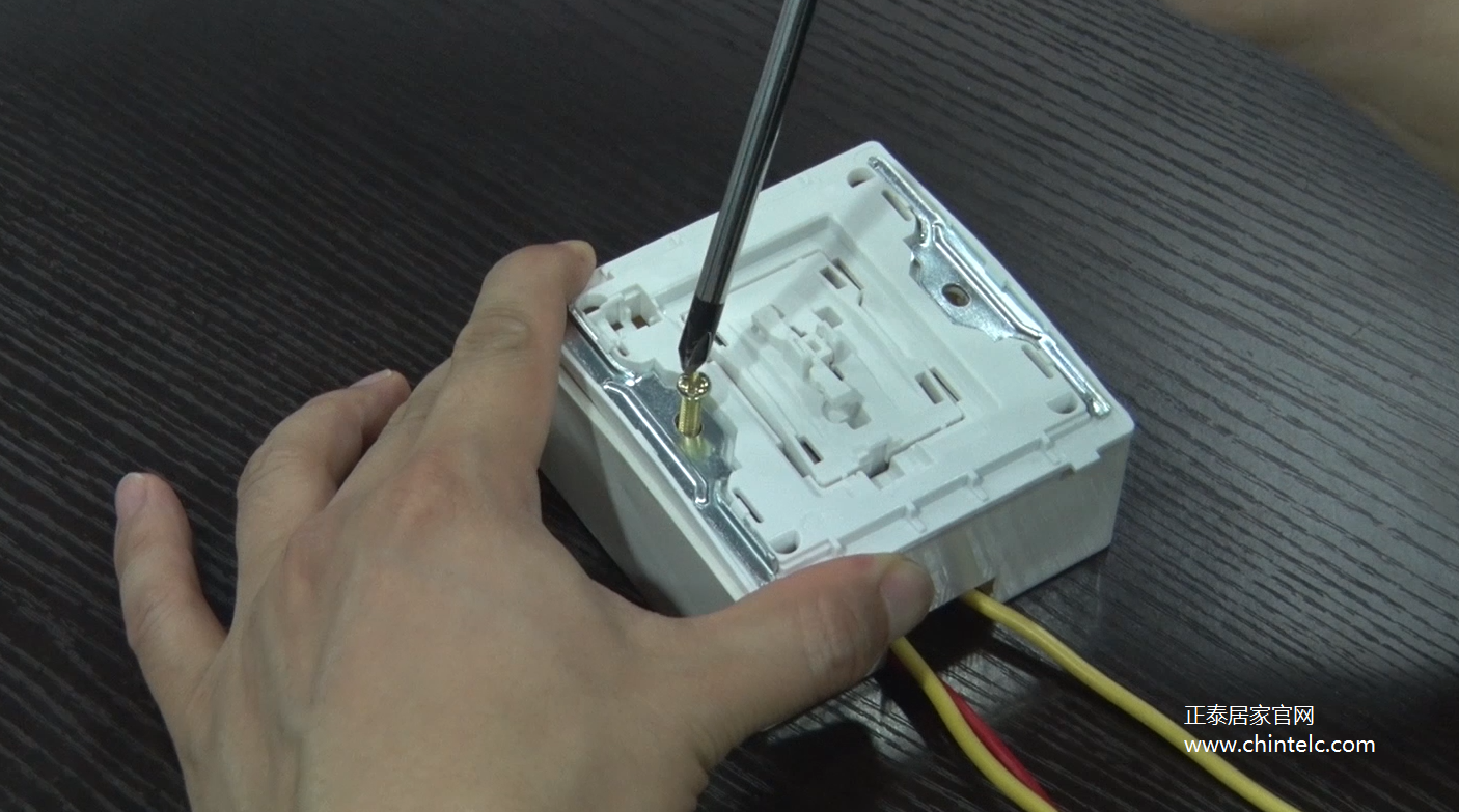 一開雙控開關怎么接線？一開雙控開關接線圖示5