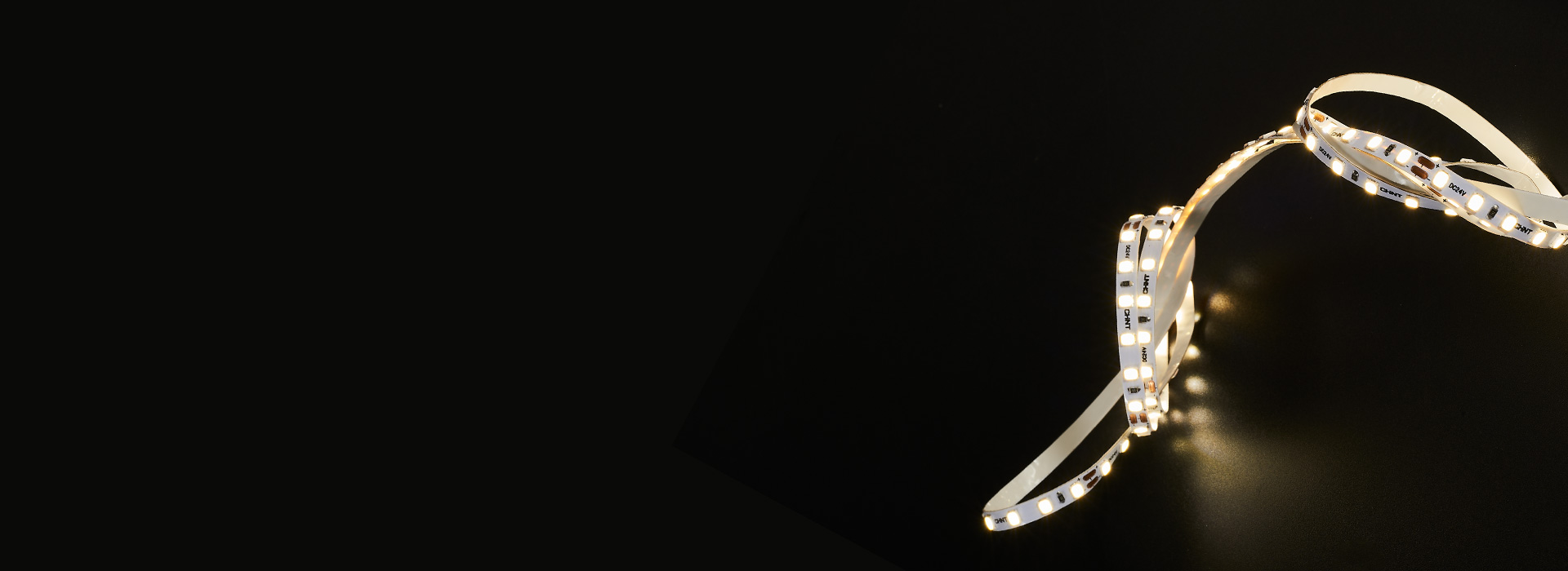 電阻橫向焊接，無懼彎折
 耐彎耐折，電路...