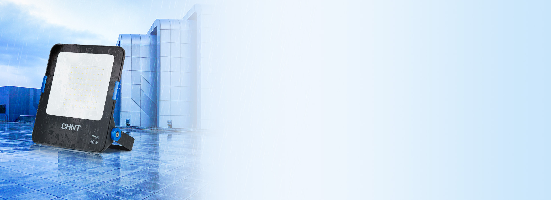 IP65高防護等級，無懼風(fēng)雨
 經(jīng)過多次...