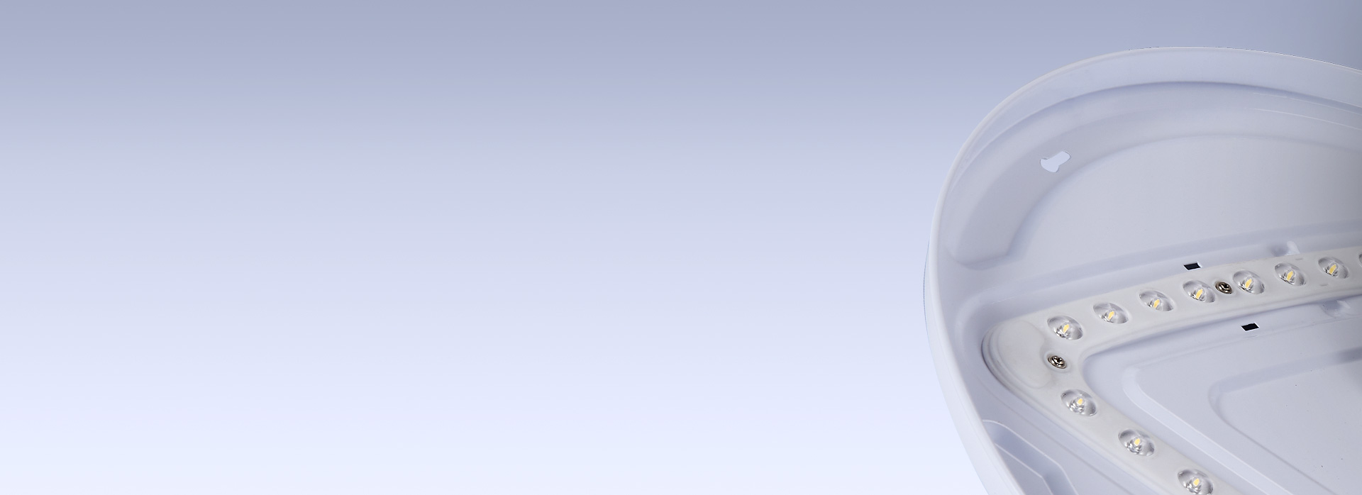 五金底盤，結(jié)實耐用壽命長 正泰照明吸頂...