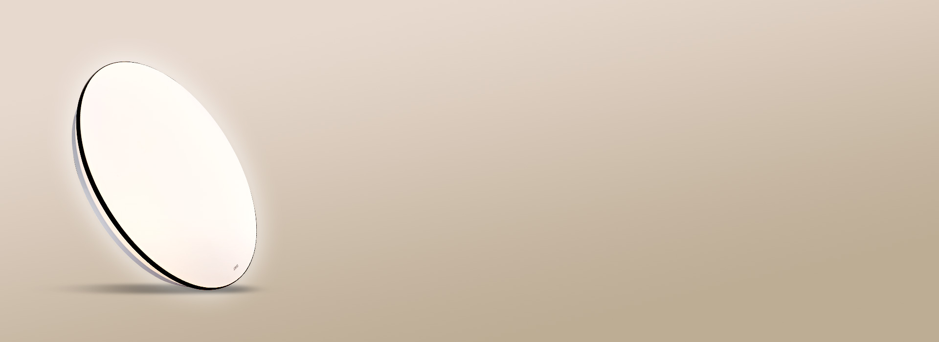 極簡主義的魅力 整燈線條簡潔明了，黑色...