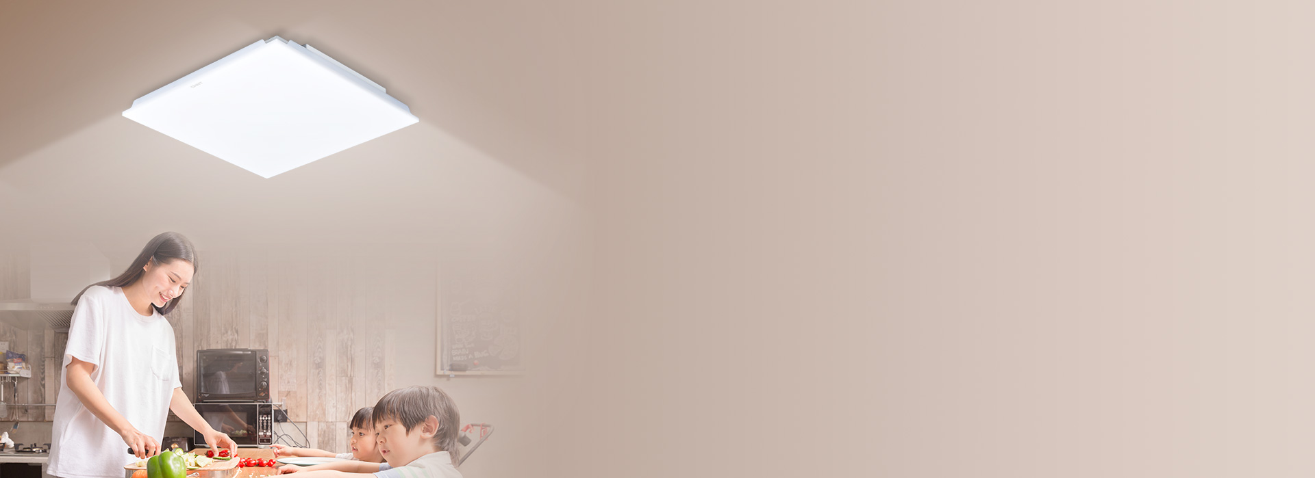 發光面提升36% 全屏無邊框設計，發光...